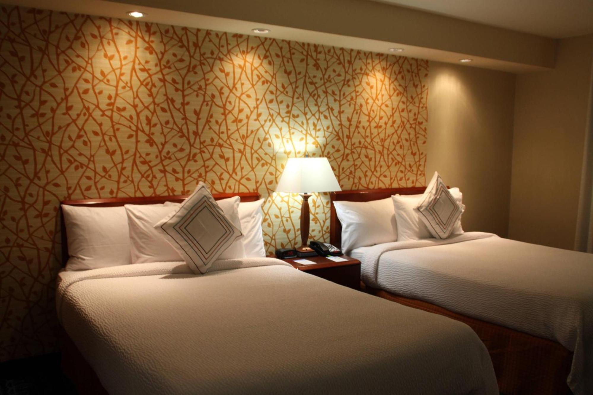 Fairfield Inn & Suites Ντέντον Εξωτερικό φωτογραφία