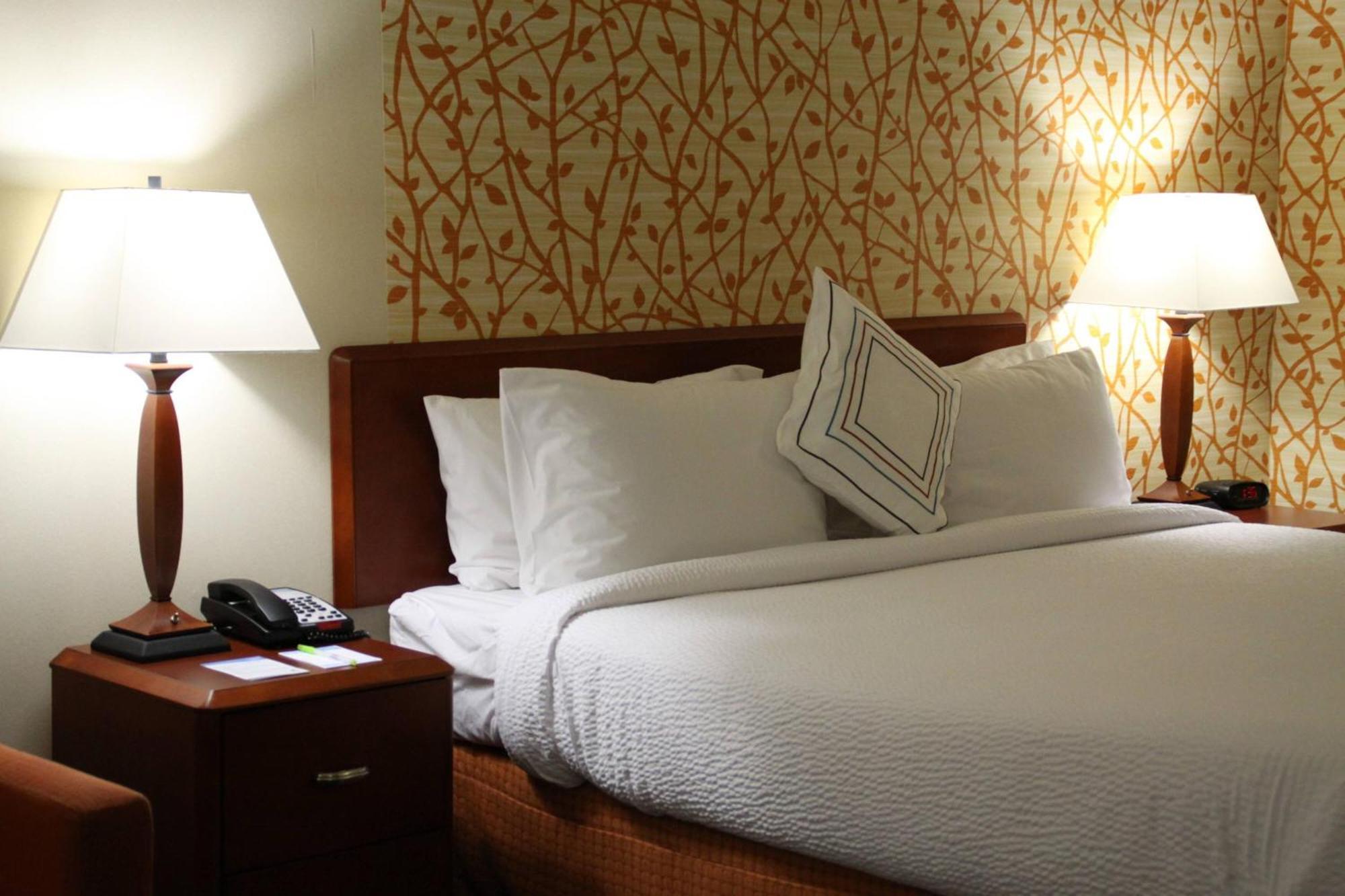 Fairfield Inn & Suites Ντέντον Εξωτερικό φωτογραφία